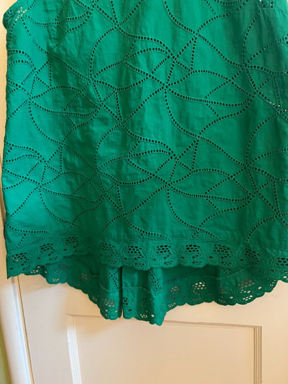 Cabi Green Sleeveless Blouse - Womens Size Medium - Picture 2 of 8